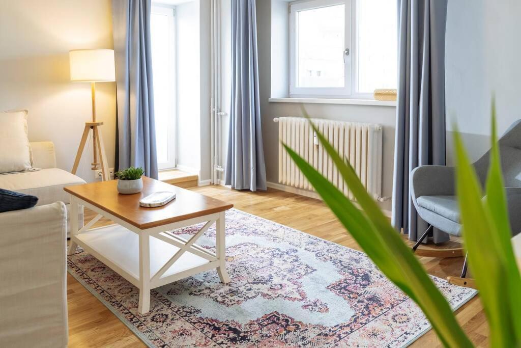 Good Vibes Central Apartment Bucharest Exterior photo
